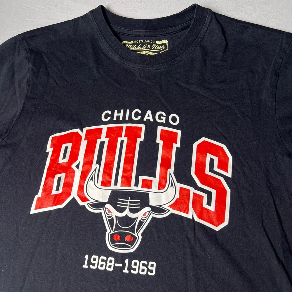 Mitchell & Ness Chicago Bulls 1968-1969 Graphic T-Shirt Black Mens Small